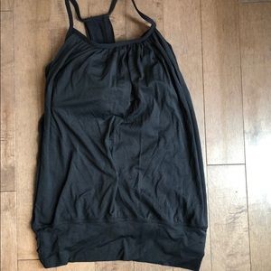 Maternity workout top with built in sports bra